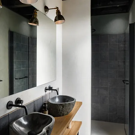 Hillview Grandvoir 4* ניופשאטו